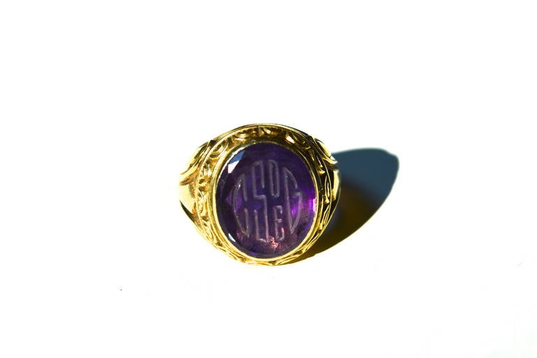 Intaglio 14K Amethyst Ring In Excellent Condition In Litchfield County, CT