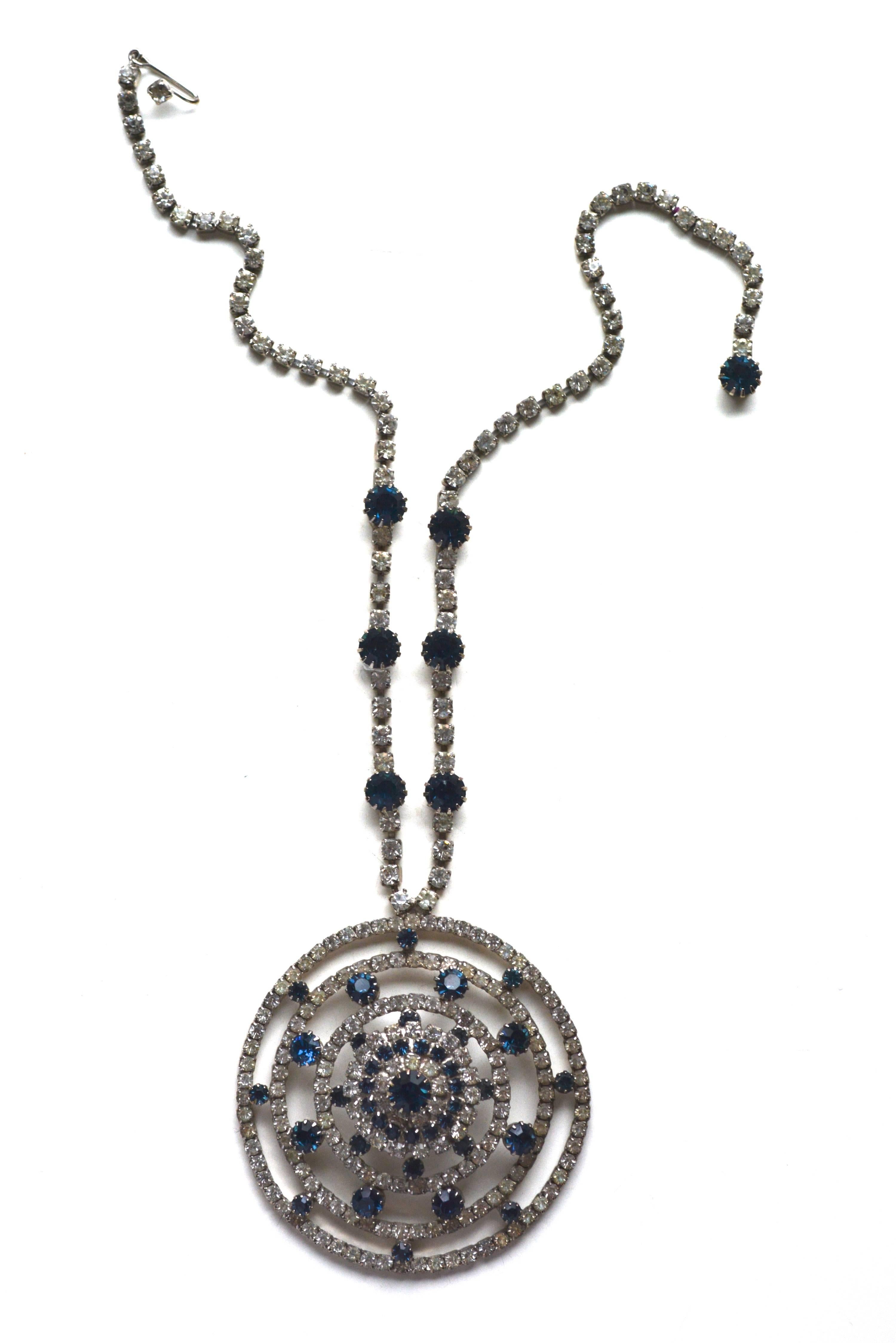 Rhinestone Round Pendant Necklace For Sale 1