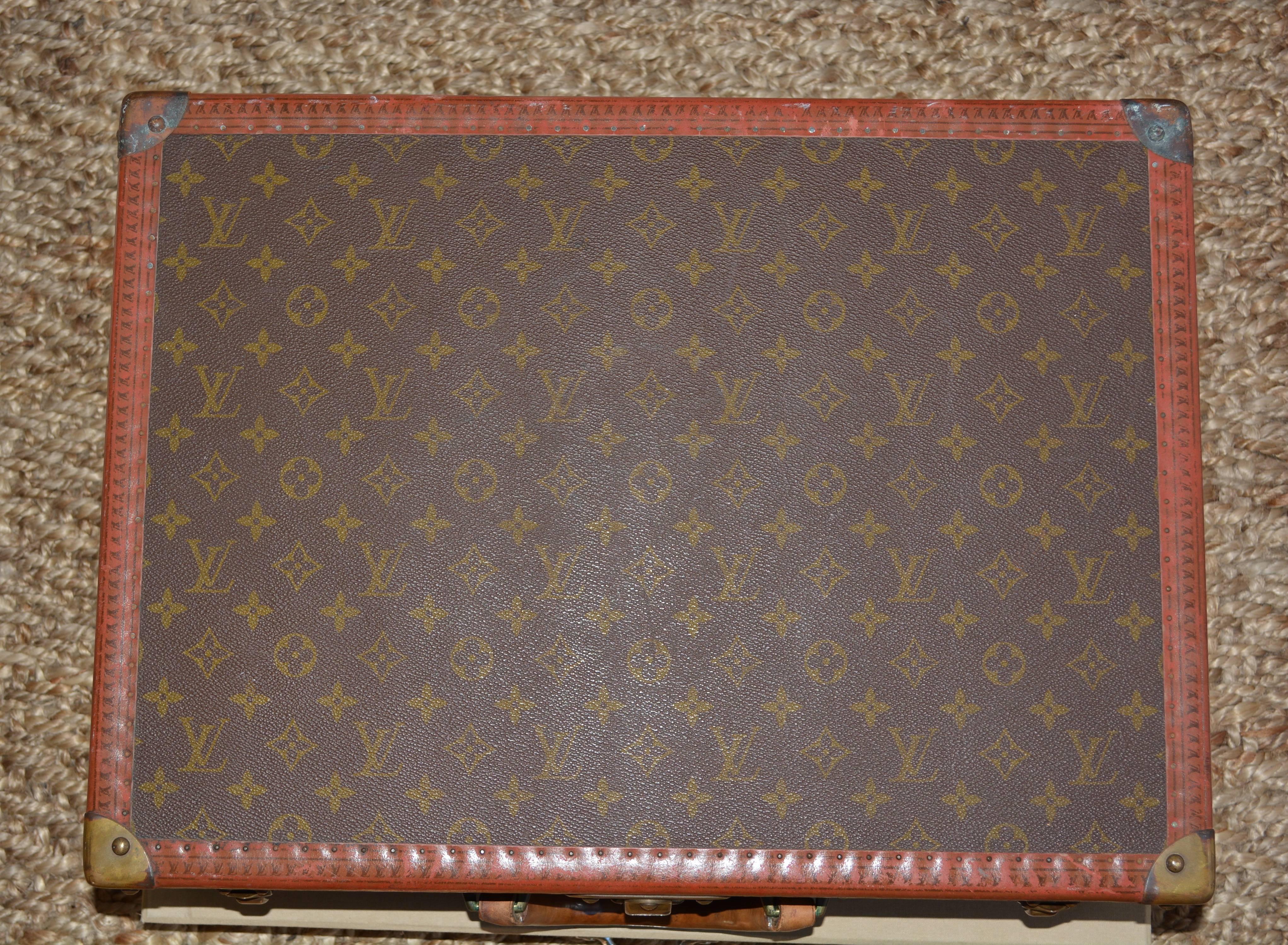 Louis Vuitton 70s Suitcase  In Good Condition In Litchfield County, CT