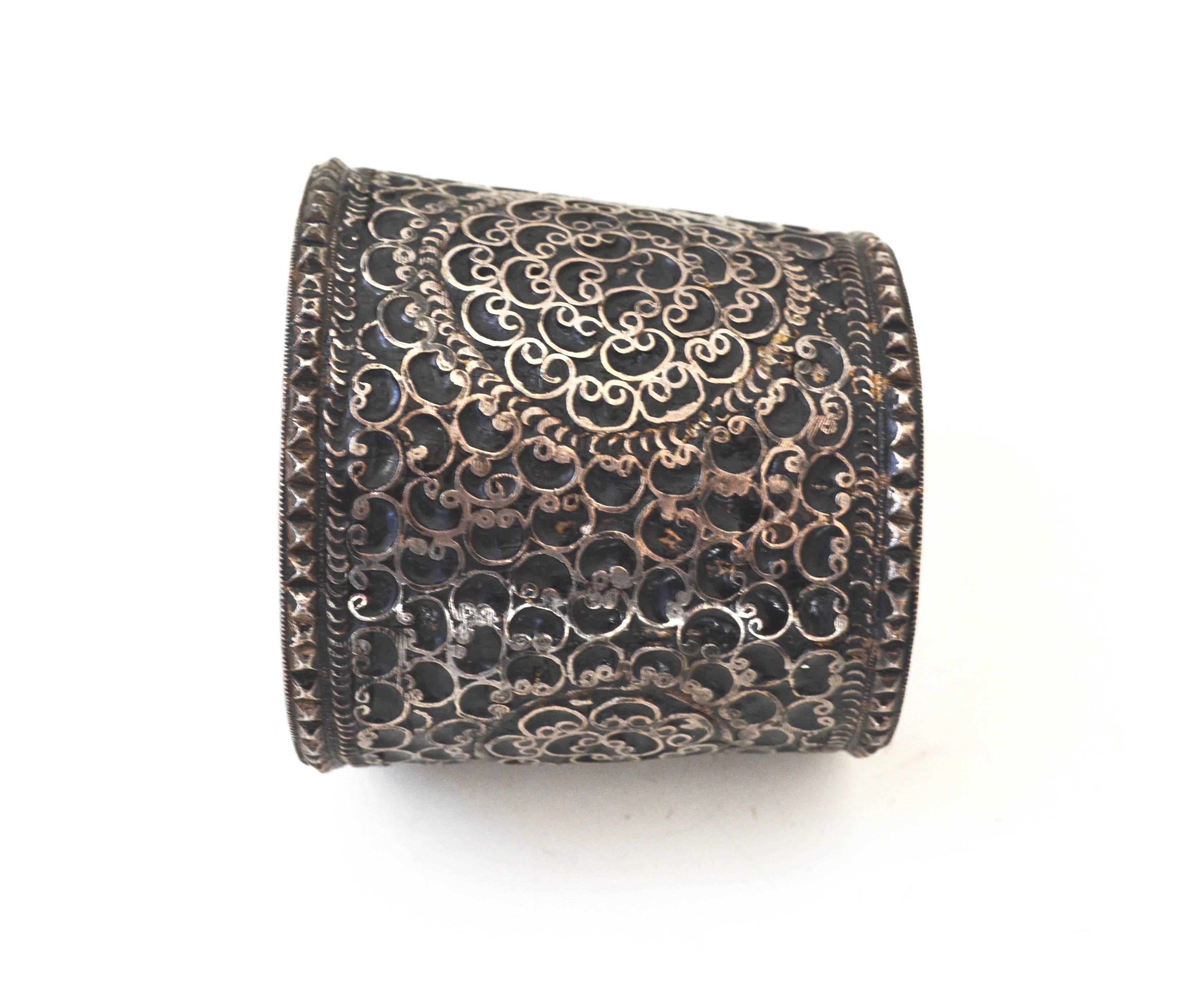 Antique Moroccan Berber Silver Cuff / Studded Bracelet In Good Condition For Sale In Litchfield County, CT