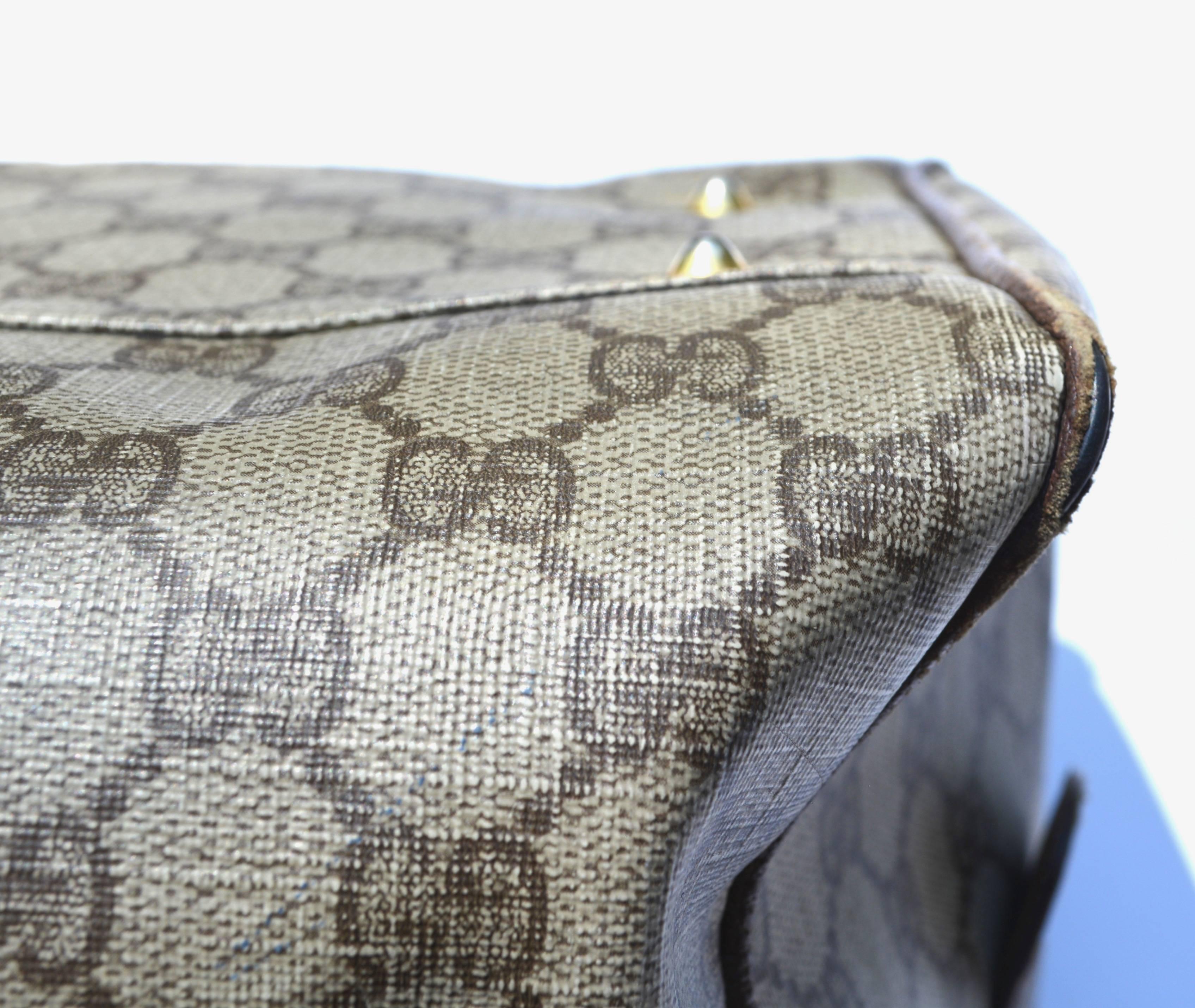 Gucci Logo Mini Duffle Handbag In Good Condition For Sale In Litchfield County, CT