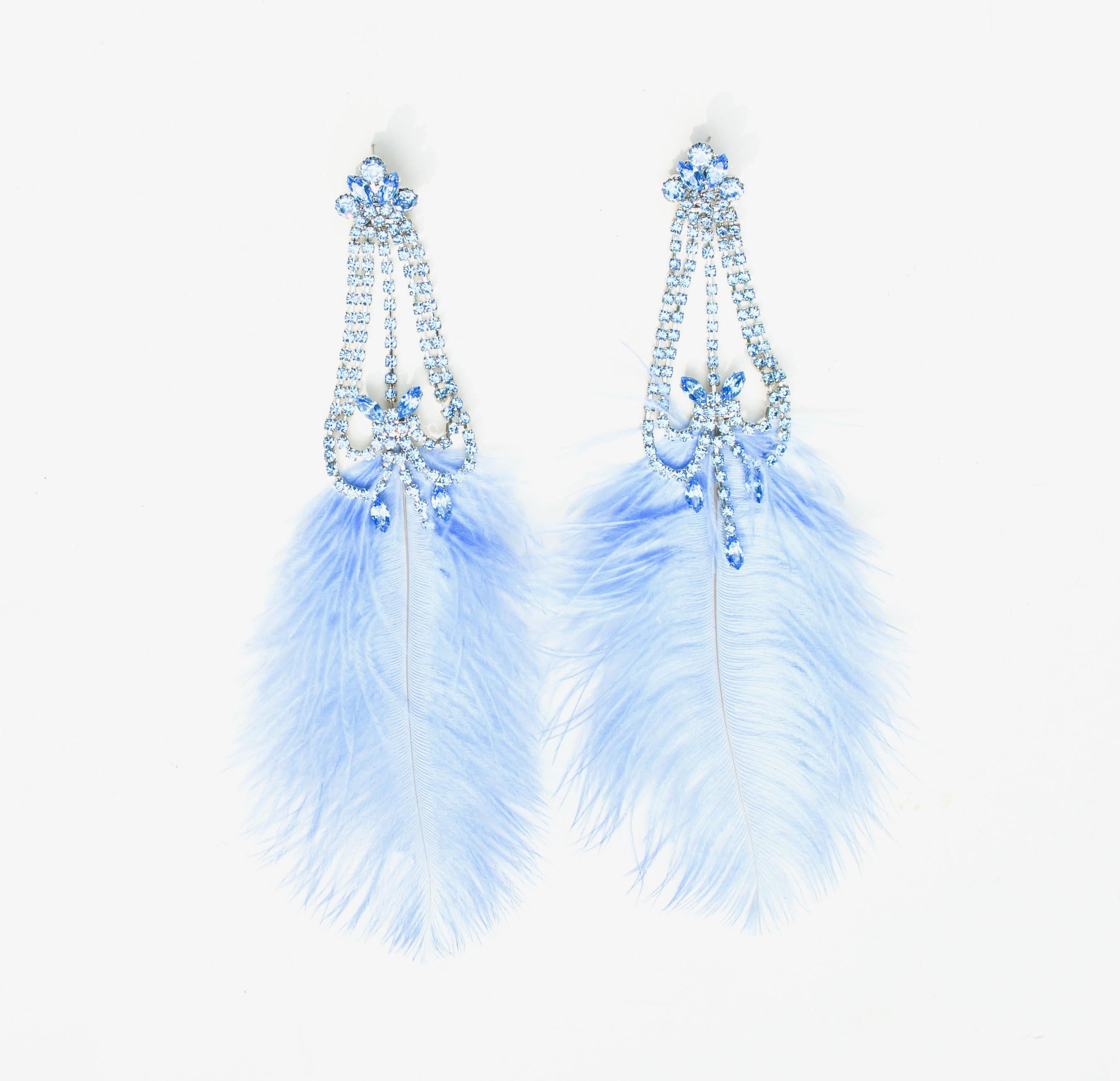 Rhinestone Feather Earrings  In Excellent Condition For Sale In Litchfield County, CT