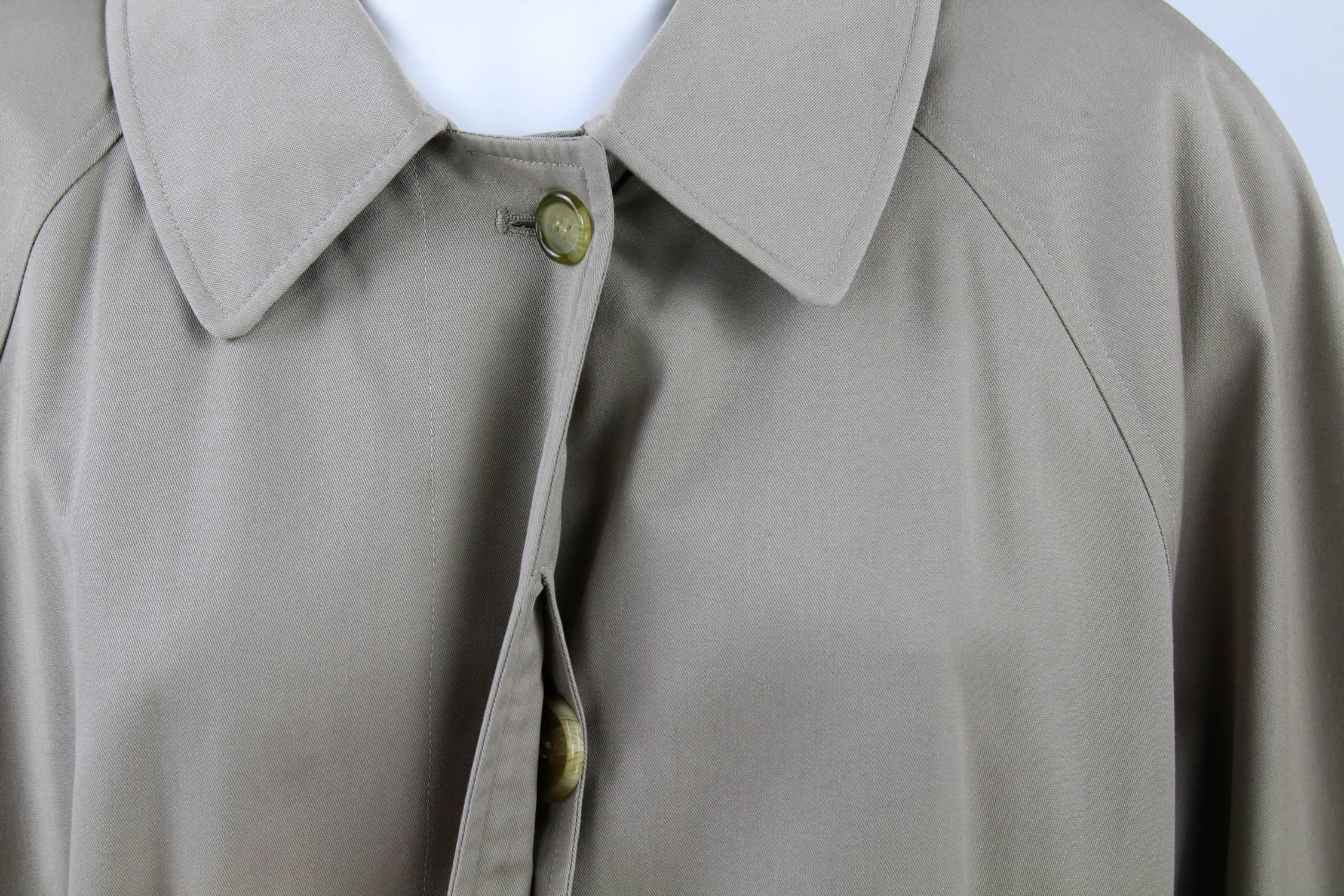 1990s Burberry Beige Cotton Trench Coat 3