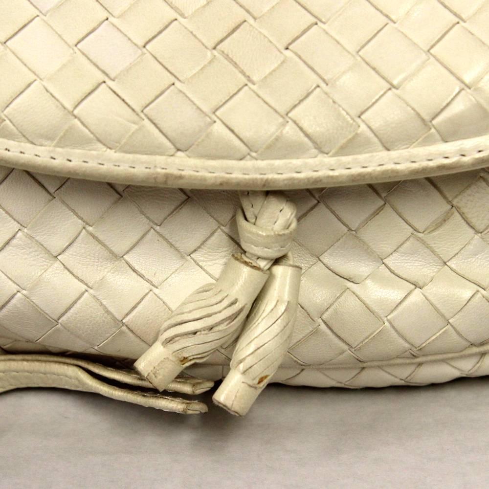 1980s Bottega Veneta White Leather Crossbody Bag In Good Condition In Lugo (RA), IT