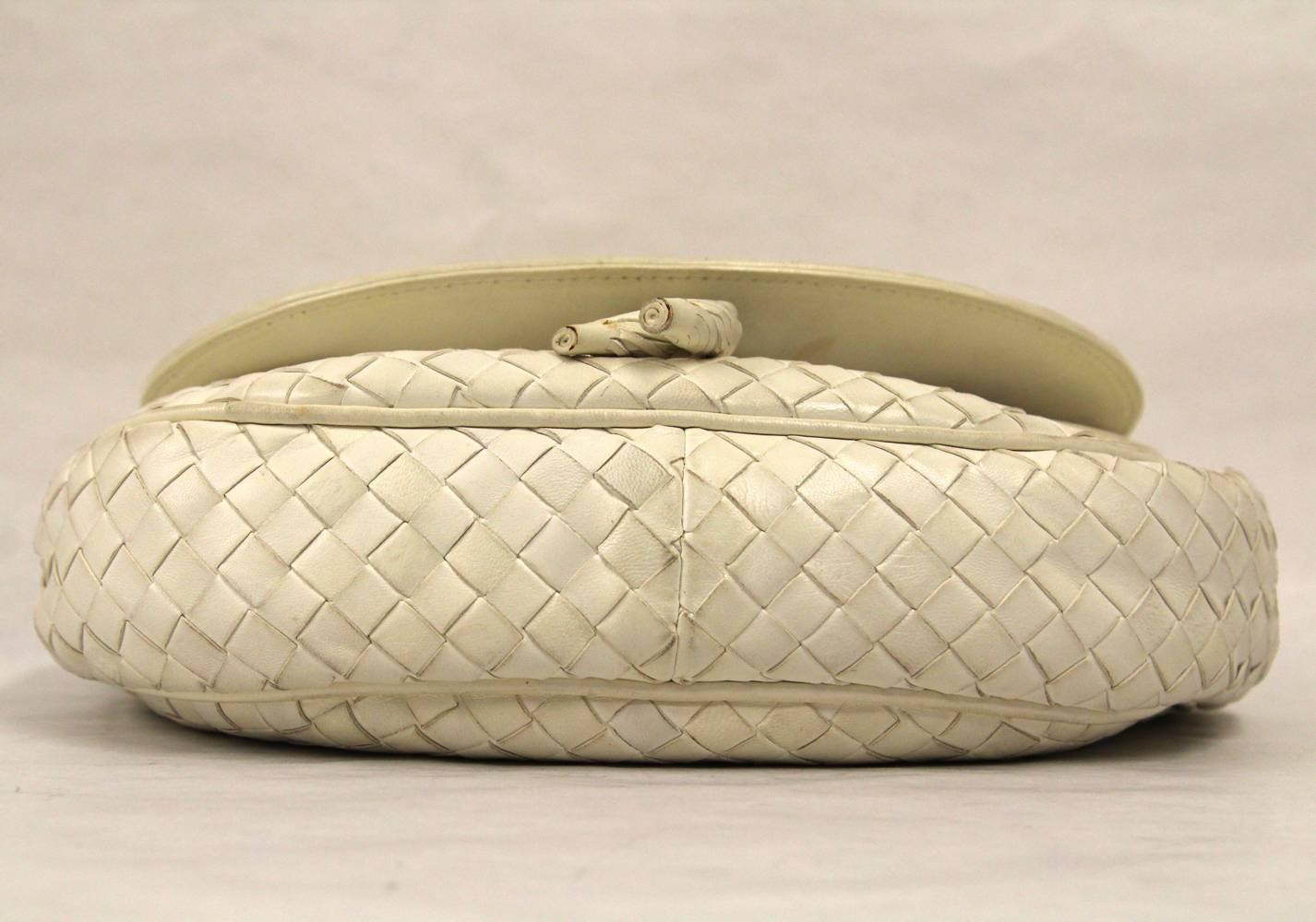 1980s Bottega Veneta White Leather Crossbody Bag 3