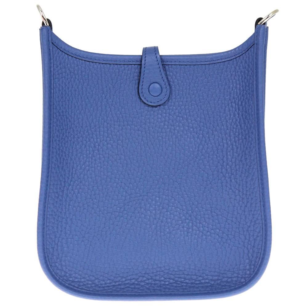 2010s Hermès Agate Blue Mini Evelyne Bag In Excellent Condition In Lugo (RA), IT
