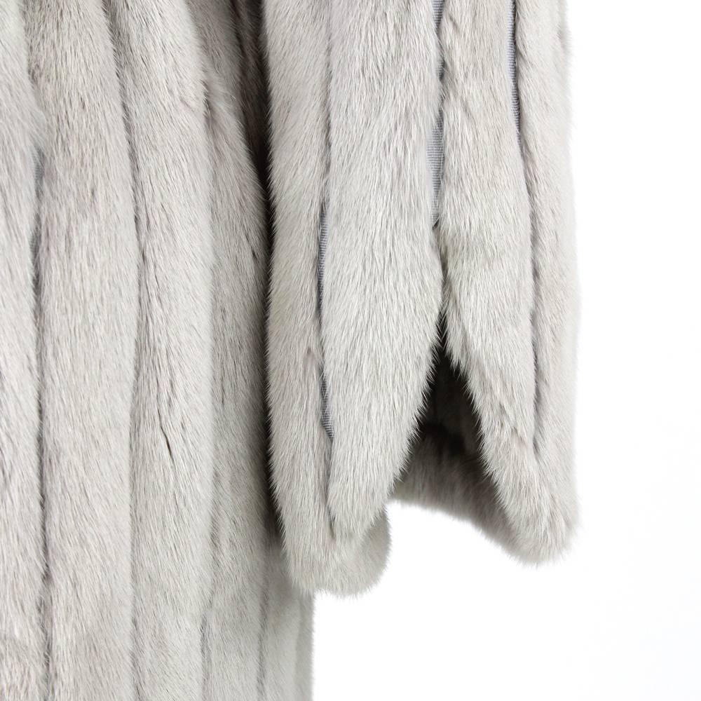 1970's Fendi Grey Sable Fur Coat In Good Condition In Lugo (RA), IT