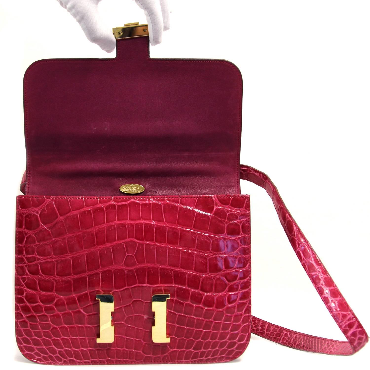 2000s Corradi  Fuchsia Crocodile Leather Crossbody Bag 2