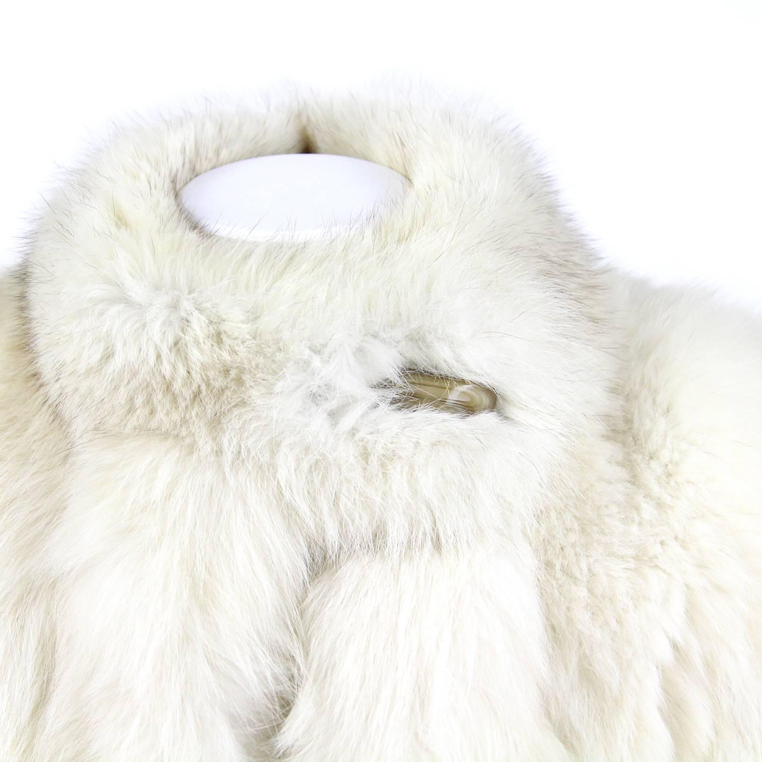 White Fox Fur Coat, 1980s  In Excellent Condition In Lugo (RA), IT