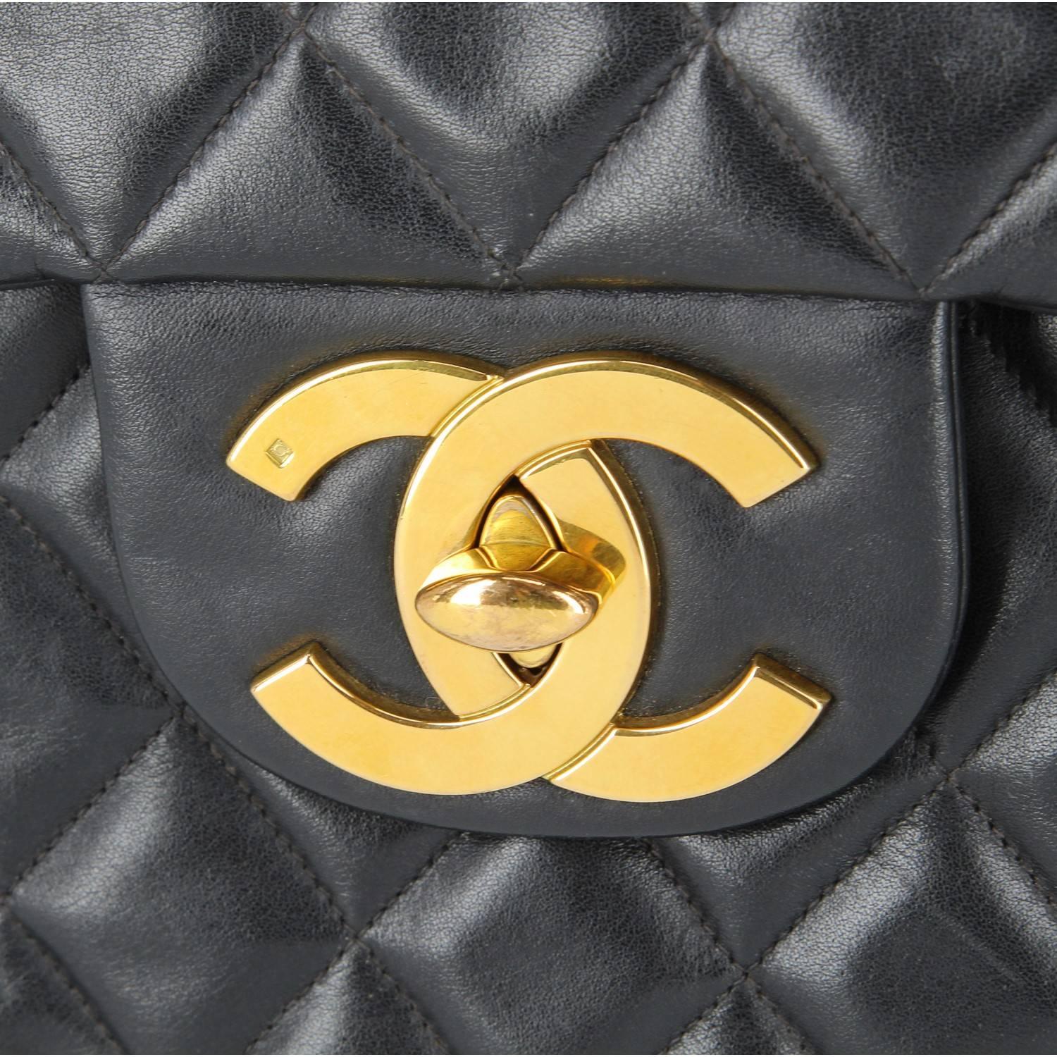 1980s Chanel Vintage Maxi Jumbo Black Leather Bag 8