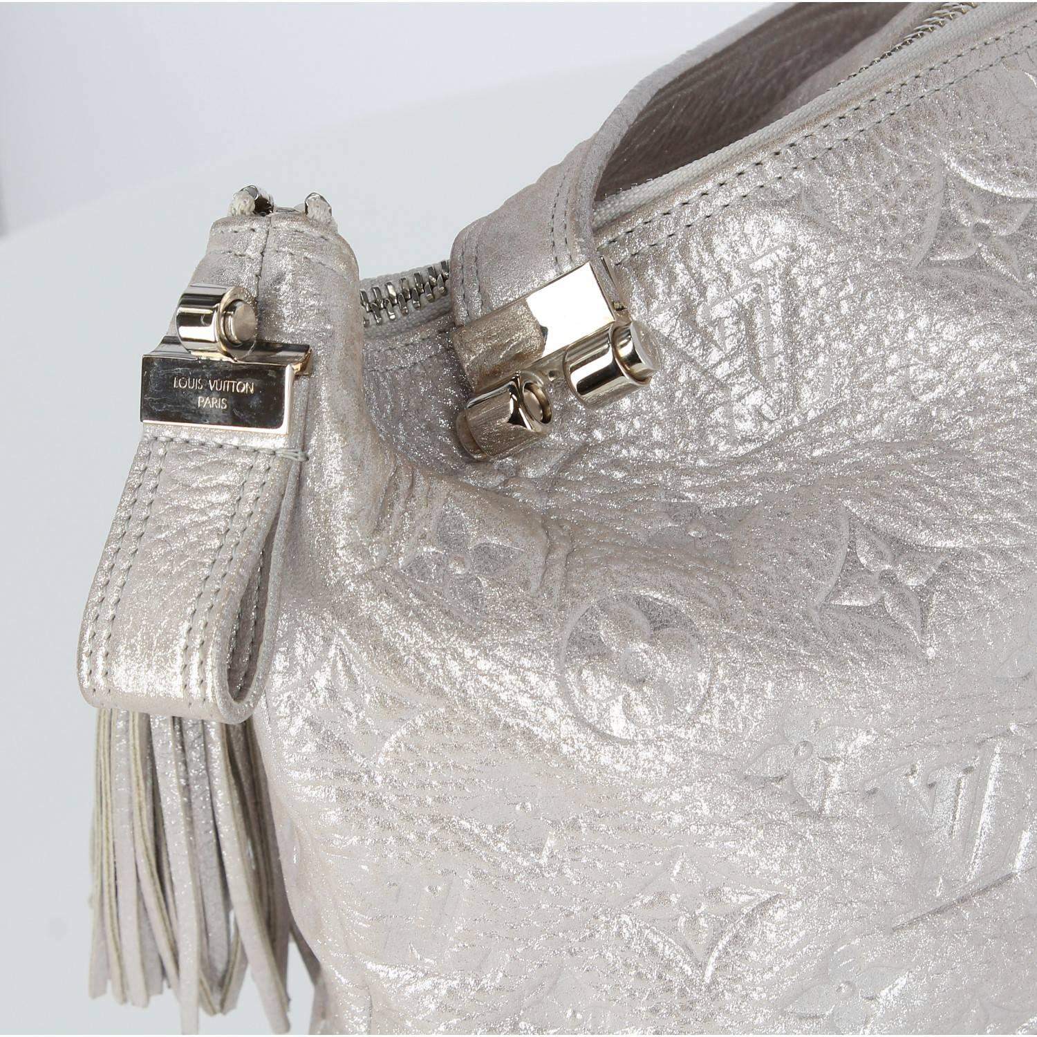 2000s Louis Vuitton Vintage Monogram Silver Bag 3