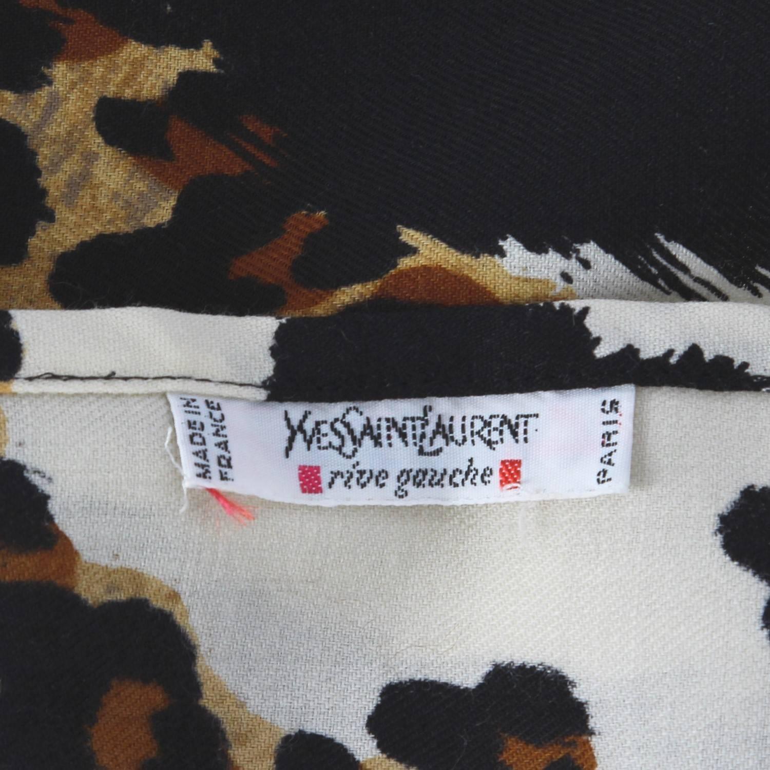 1980s Yves Saint Laurent Animalier Printed Vintage Scarf In Excellent Condition In Lugo (RA), IT