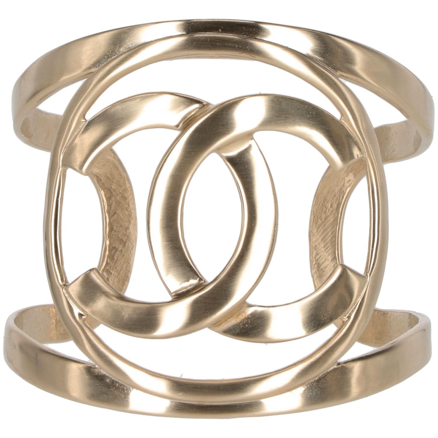 Chanel 2016's Logo Bracelet