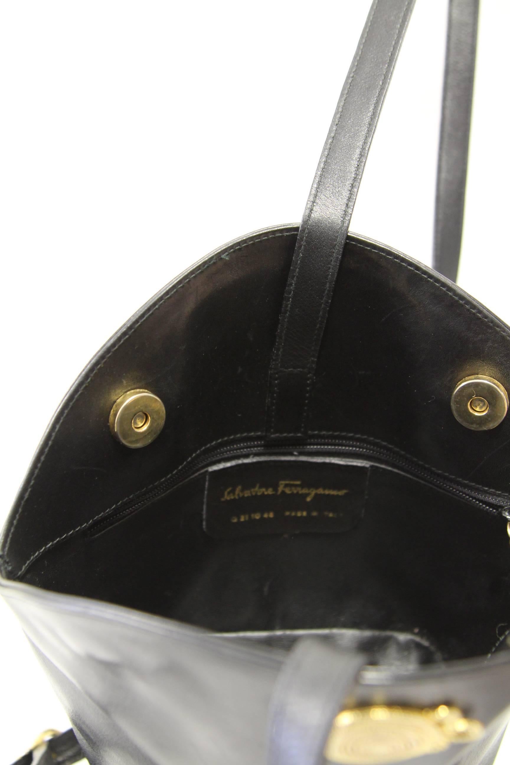 1980s Salvatore Ferragamo Black Leather Shoulderbag 2