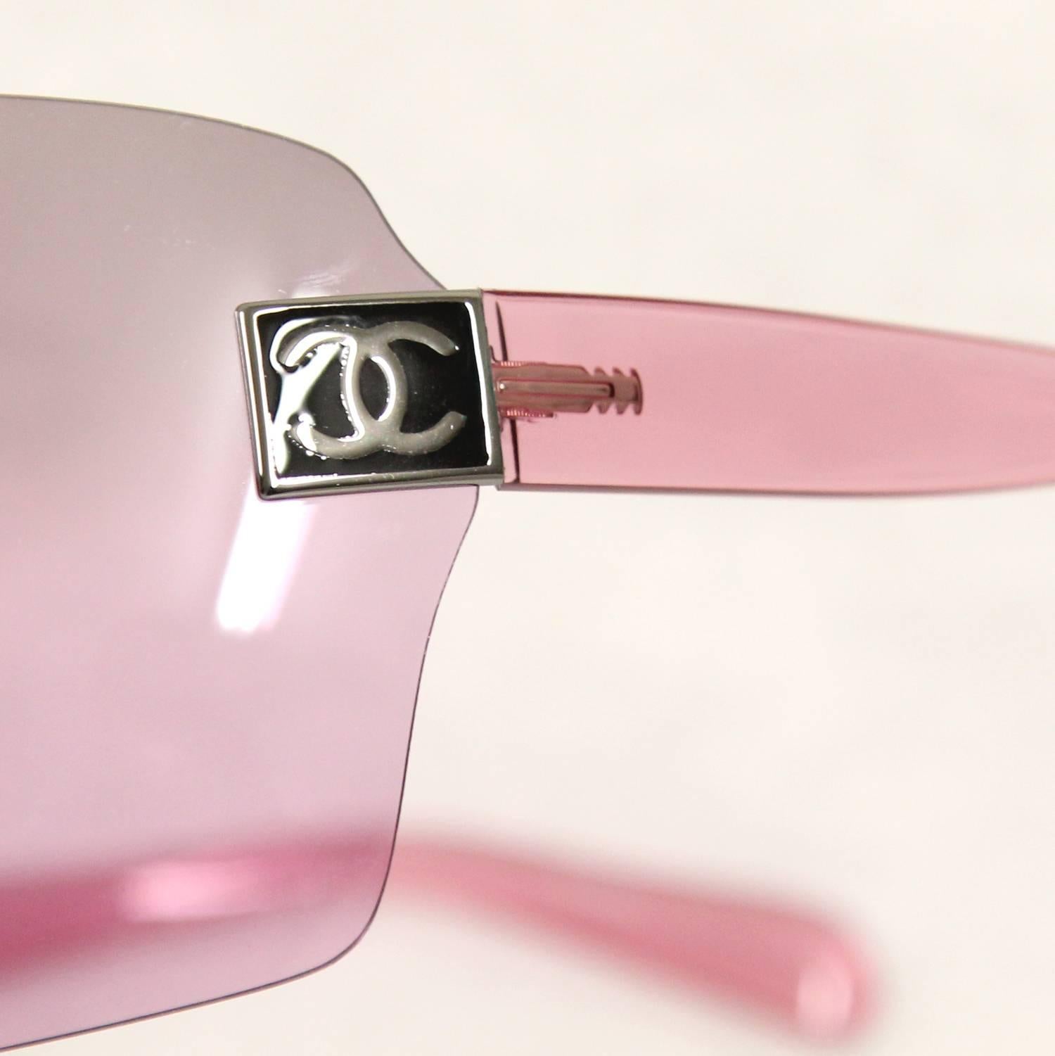 pink 2000s sunglasses