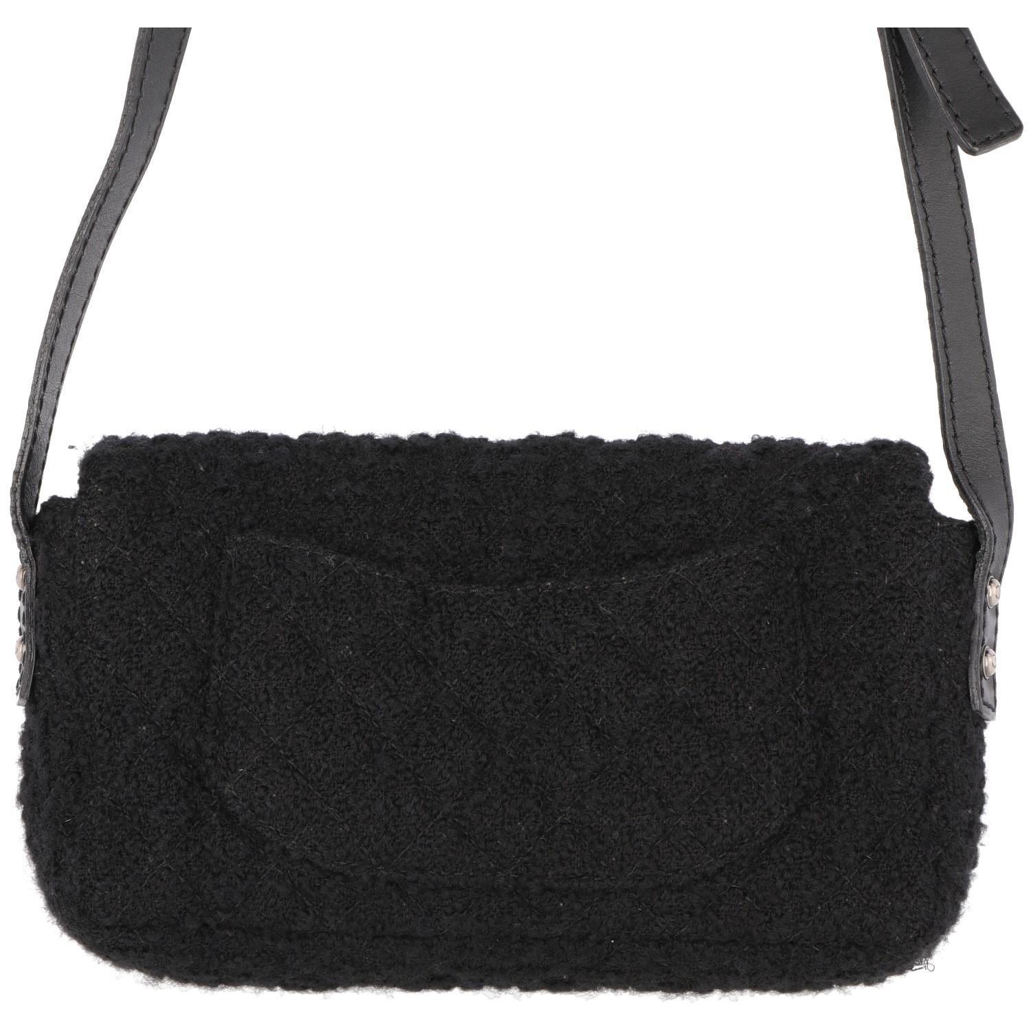 Women's 2008-2009s Chanel Black Tweed Vintage Bag