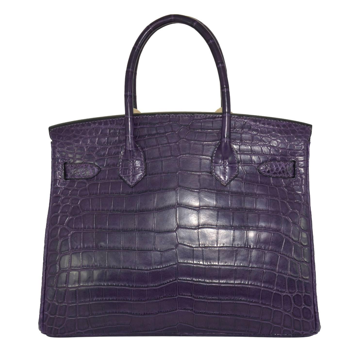 Hermes birkin 30 Crocodile Amethyst Gold Hardware 2016.

Pre-owned and never used.

Bought it in Hermes store.

Model: Birkin

Dimensions: 30cm width x 22cm height x 16cm length.

Color: Amethyst 

Details:
*Protective felt removed for