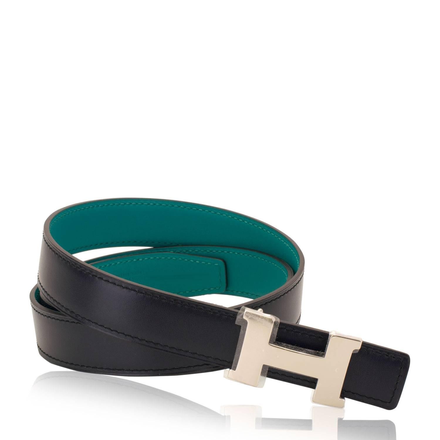 Hermes Woman Belt Reversible 24 MM Box/Swift Leather  Bleu Indigo Color 85CM Bouckle Constance Mini Palladium 2016.

Pre-owned and never used

Bought it in hermes store in 2016.

Color: Bleu Indigo.

Model: Bouckle Constance Mini.

Size: