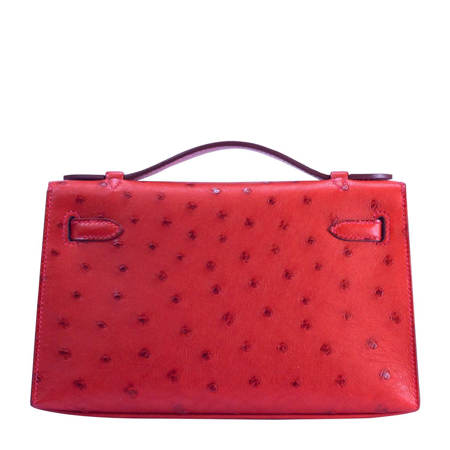 Hermes Kelly Pochette Ostrich Leather "Rouge Vif" Bright Red Color Gold Hardware 2017

Pristine condition. Pre-owned and never used.

Bought it in Hermes store in 2017.

Model: Kelly Pochette.

Composition: Ostrich