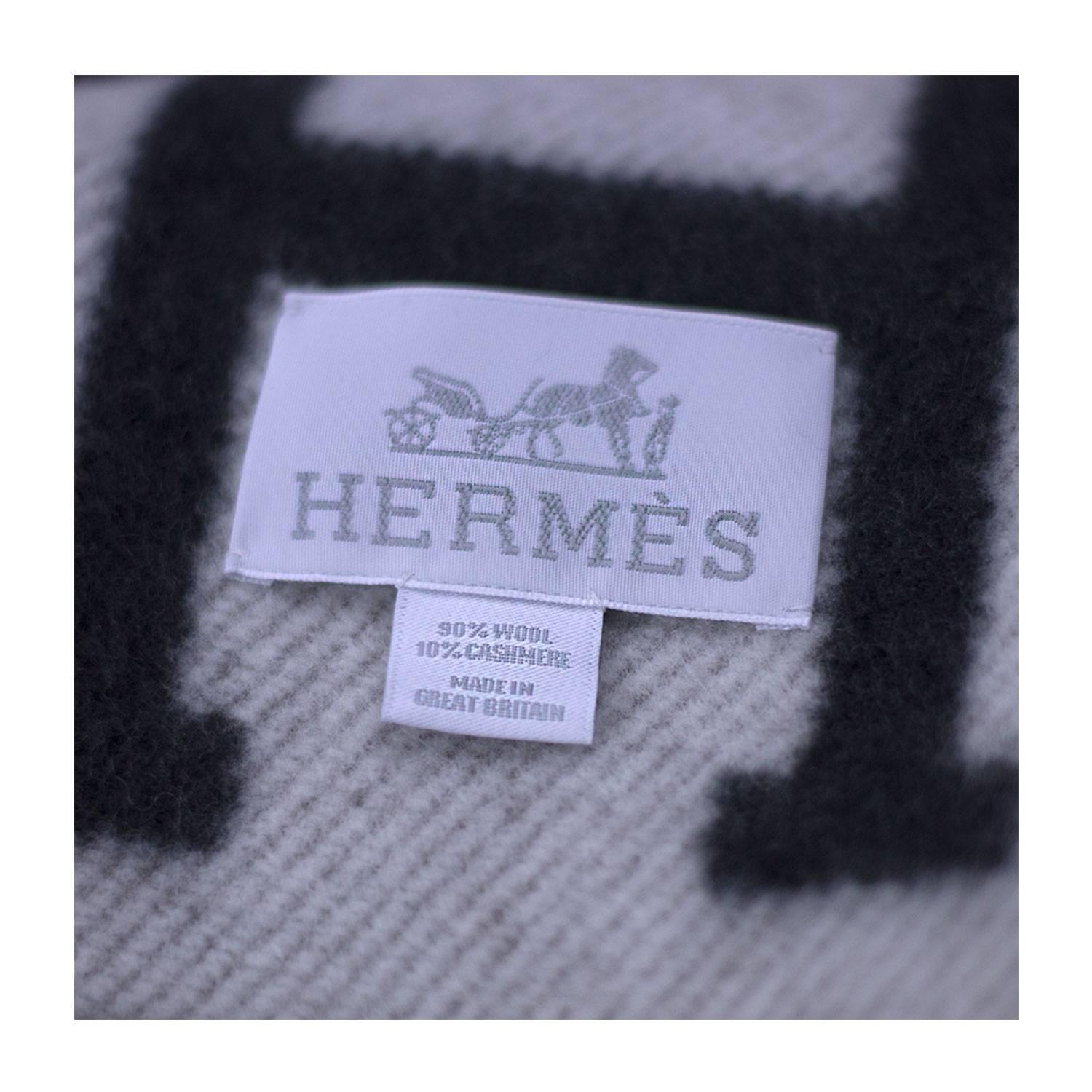 Hermes Avalon Blanket Cocuch Ecru / Dark Gray Color 90% Wool/10% Cachemire 2017 4