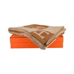 Hermes Avalon Blanket Couch Ecru Camel