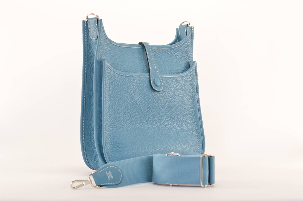 Women's or Men's HERMES Handbag EVELYNE POCHE III Taurillon Clemence Leather Bleu Jean
