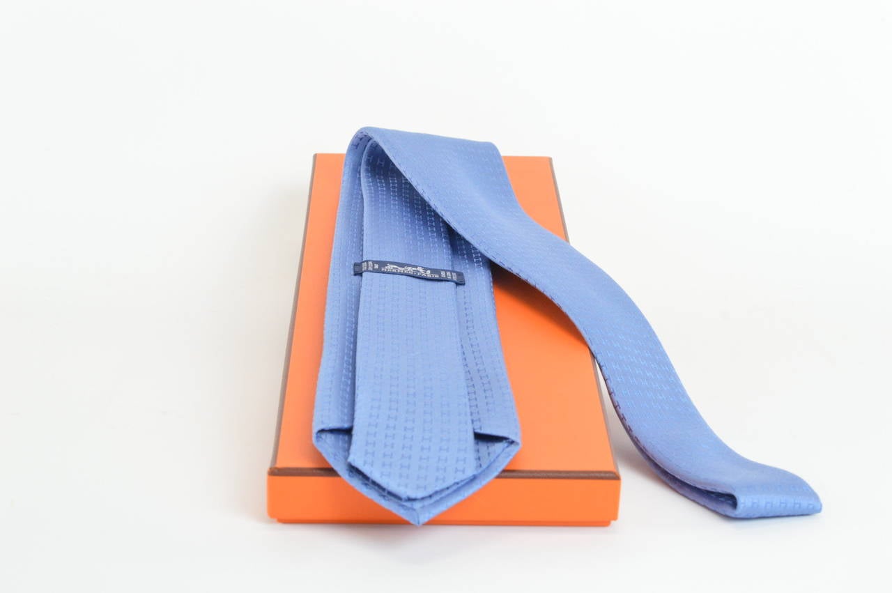 Hermes Tie Façonnee H Seychelles In New Condition In Miami, FL