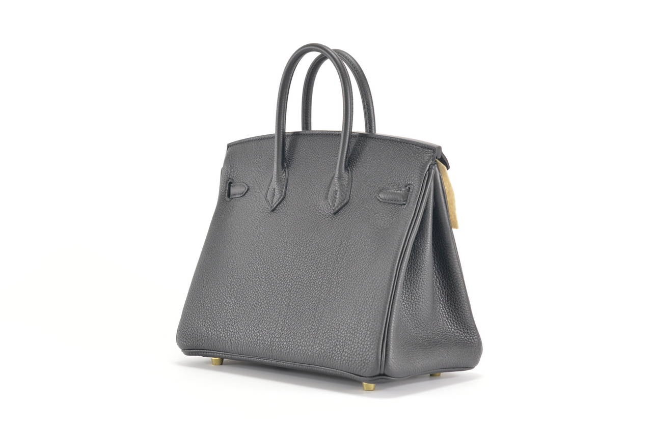 Women's HERMES Handbag BIRKIN 25 TOGO BLACK GOLD Hardware