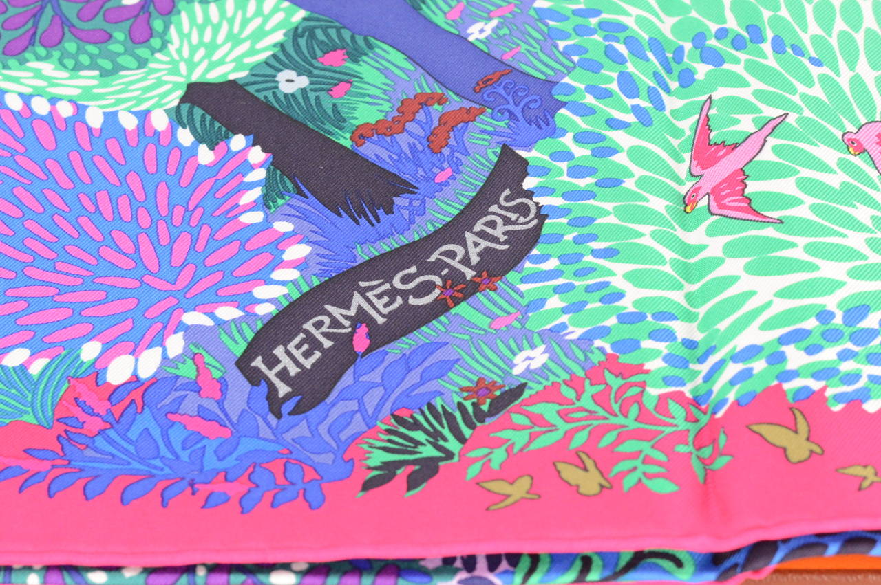HERMES Carre 90 TWILL DANS UN JARDIN ANGLAIS ROSE VIFT/VERT/MAUVE 5
