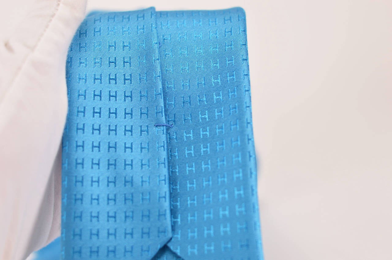 Hermes Tie silk 100% Façonnee H Turquoise In New Condition In Miami, FL