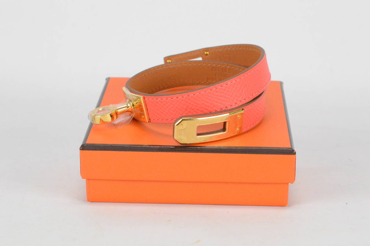 HERMES 2015 Bracelet CUIR KELLY DOUBLE TOUR ROSE JAIPUR GOLD HARDWARE In New Condition In Miami, FL