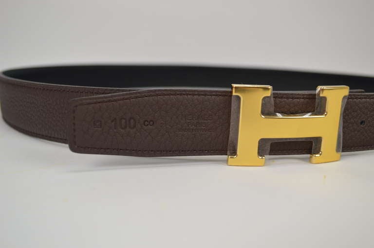 Hermès Belt reversible leather black and chocolate Leather with Gold Hardware H In New Condition In Miami, FL