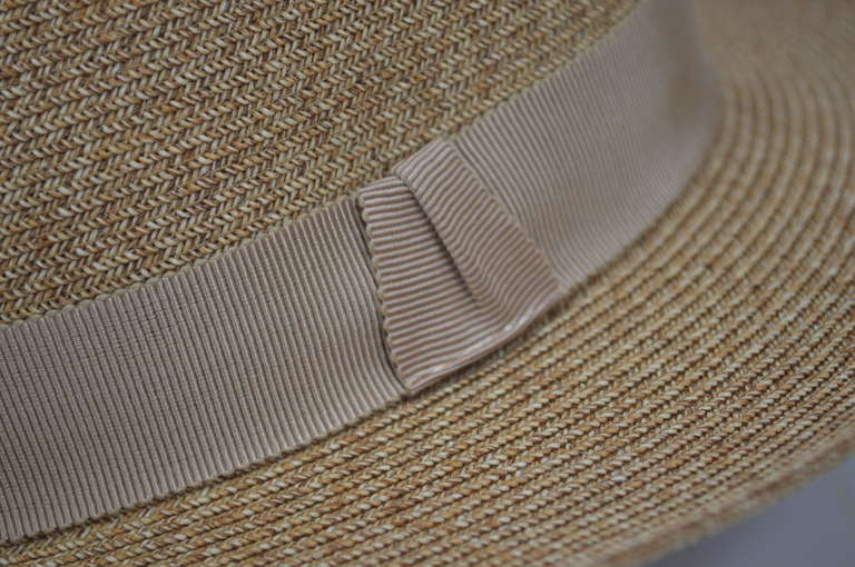 Hermès Isola Hat Tresse Papier Gross Grain Beige / Sable. In New Condition In Miami, FL