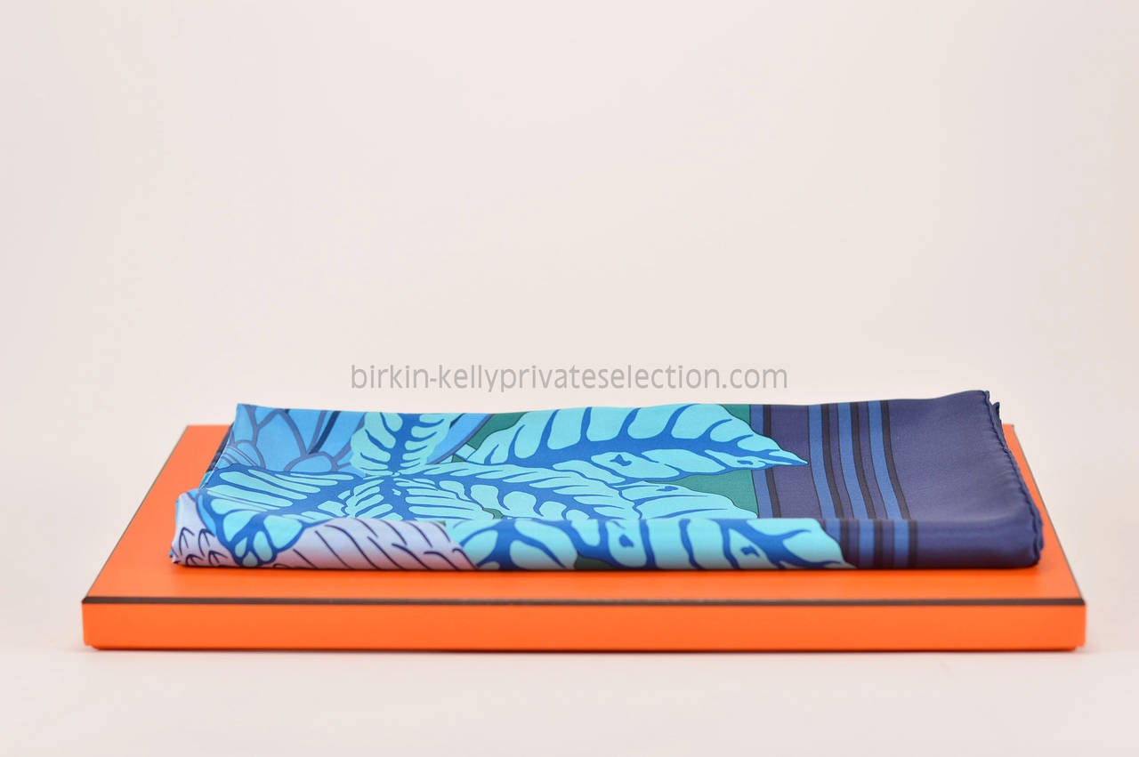 Hermes CARRE 140 cm  Silk LES PERROQUETS Blue Navy Green Blue 2015. 6