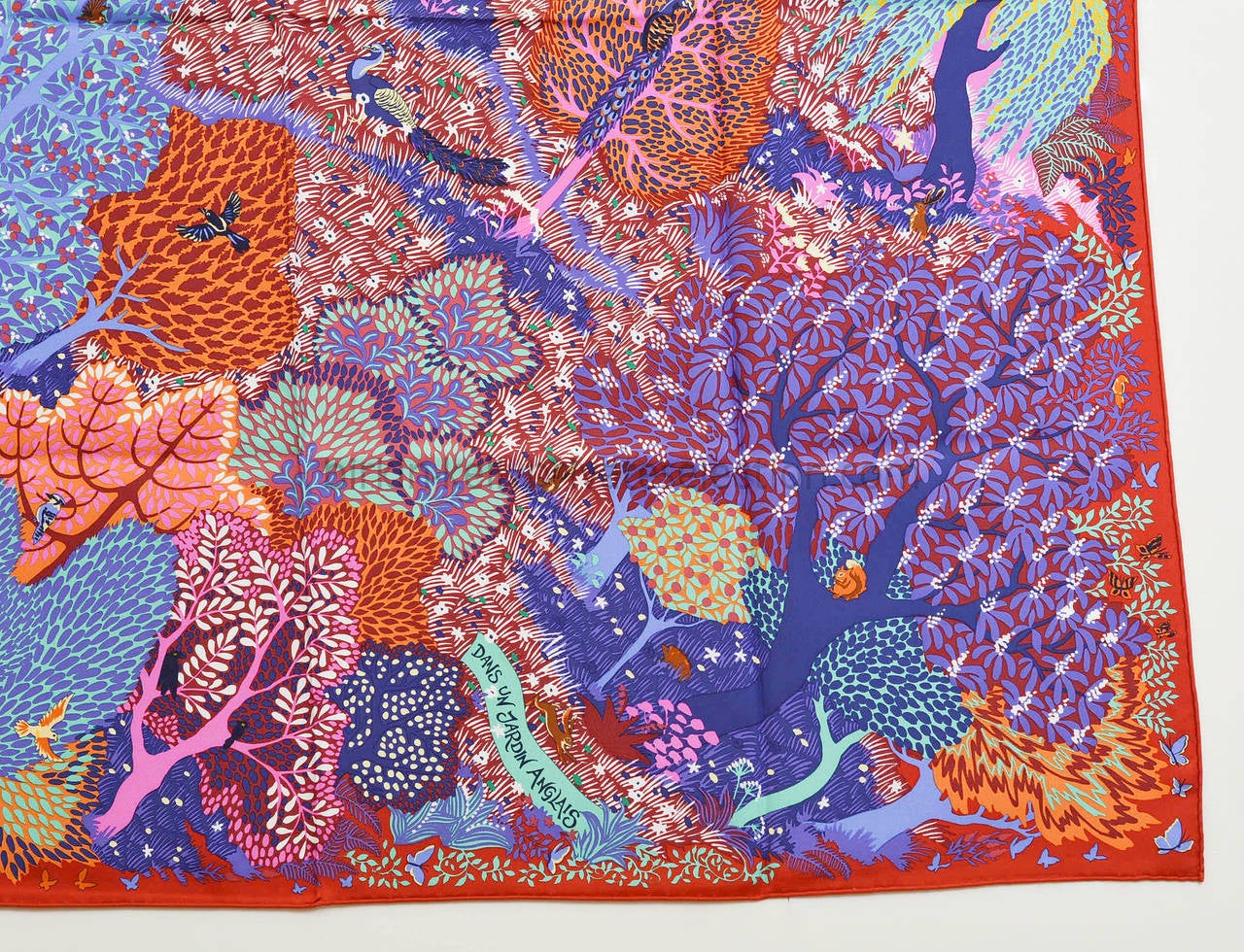 HERMES CARRE Twill Silk DANS UN JARDIN ANGLAIS Red Purple ...  