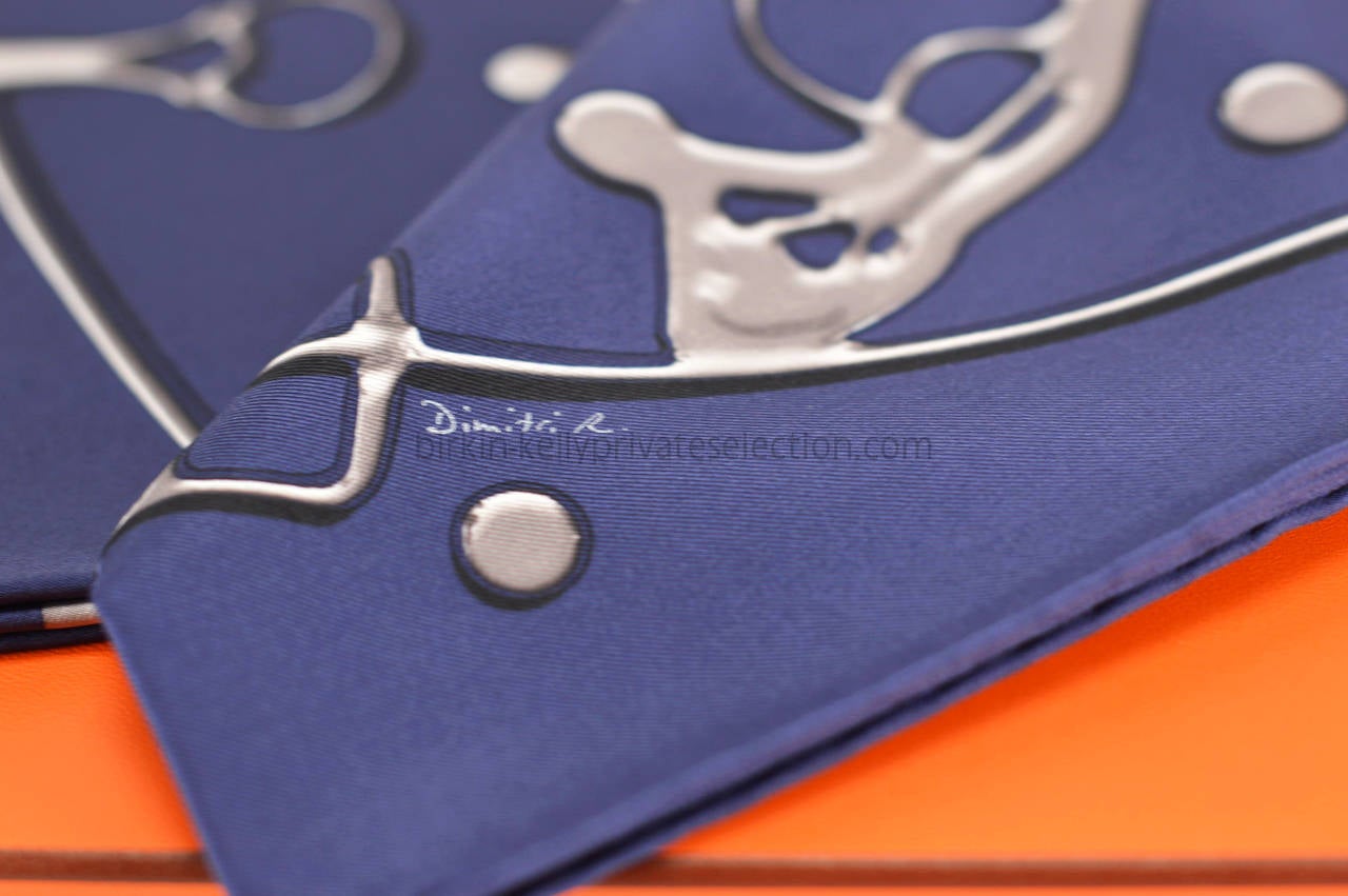 HERMES Carre Twill CHEVAL FUSION Silk NAVY BLUE, GREY, SILVER 2015. 2