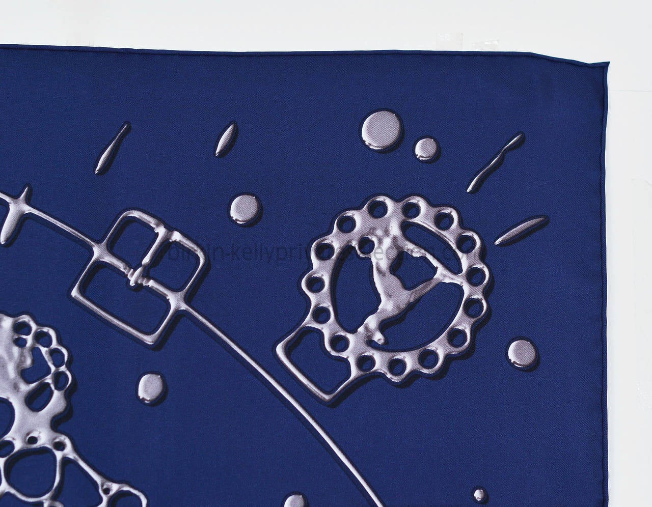 HERMES Carre Twill CHEVAL FUSION Silk NAVY BLUE, GREY, SILVER 2015. In New Condition In Miami, FL