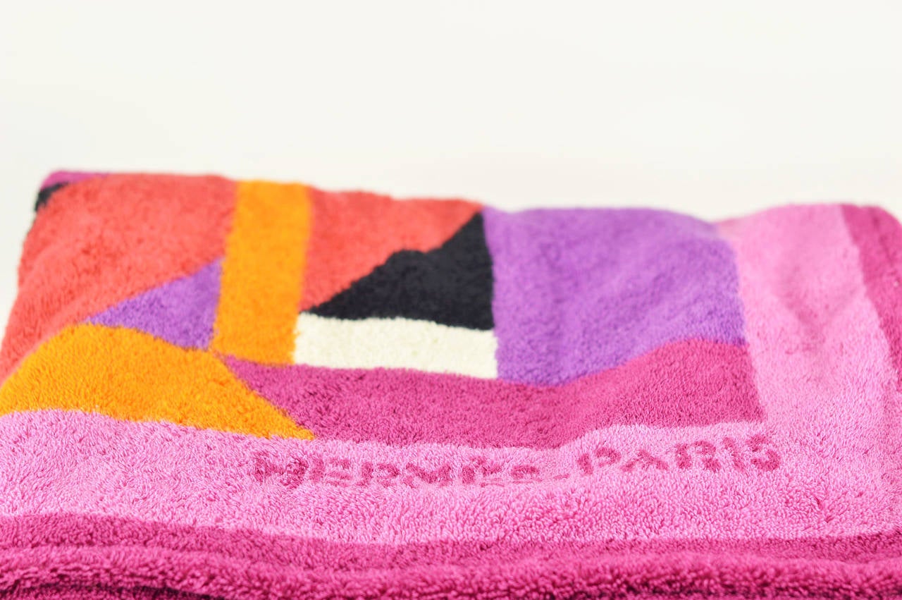 HERMES Sun Towel PERSPECTIVES CAVALIERES Cotton FUCHSIA 2015. 3