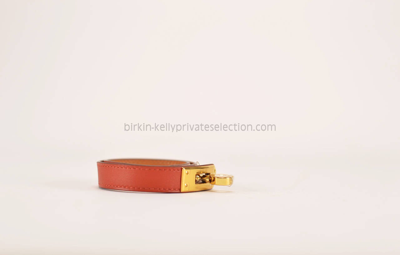 HERMES Bracelet Kelly Double Tour S SWIFT RED BRICK Gold Hardware 2015. In New Condition In Miami, FL