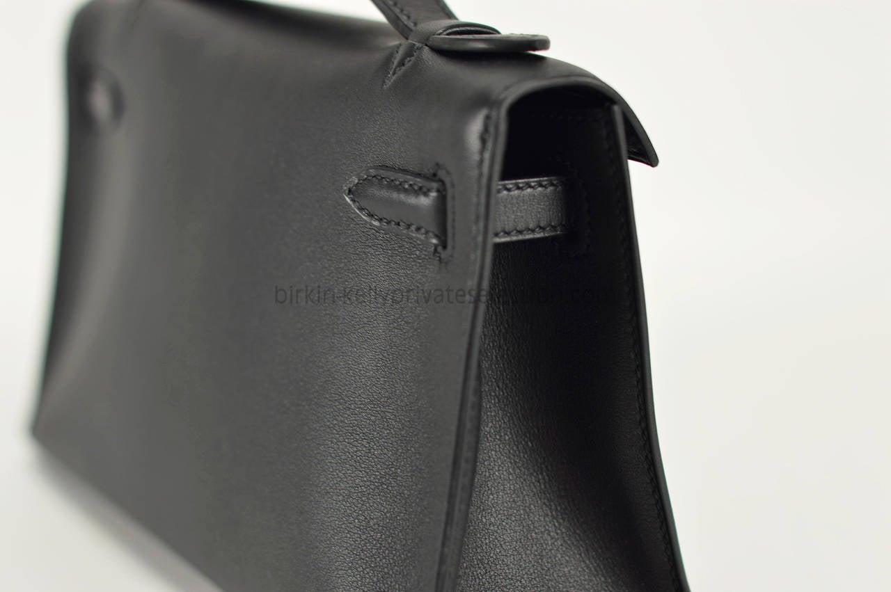 HERMES Handbag KELLY MINI VEAU SWIFT Black Gold Hardware 2015. 3
