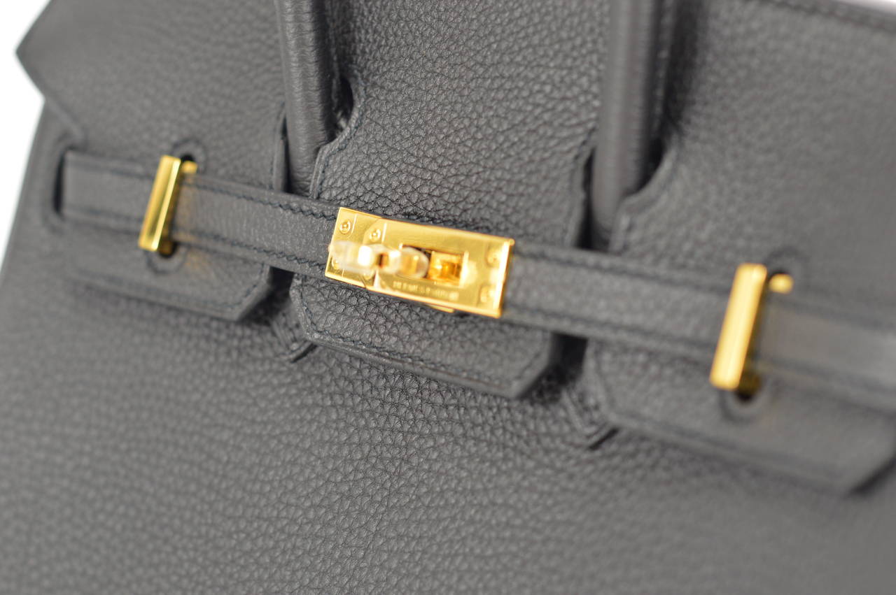 2014 HERMES Birkin Bag 25cm Black Veau Togo Gold Hardware In New Condition In Miami, FL