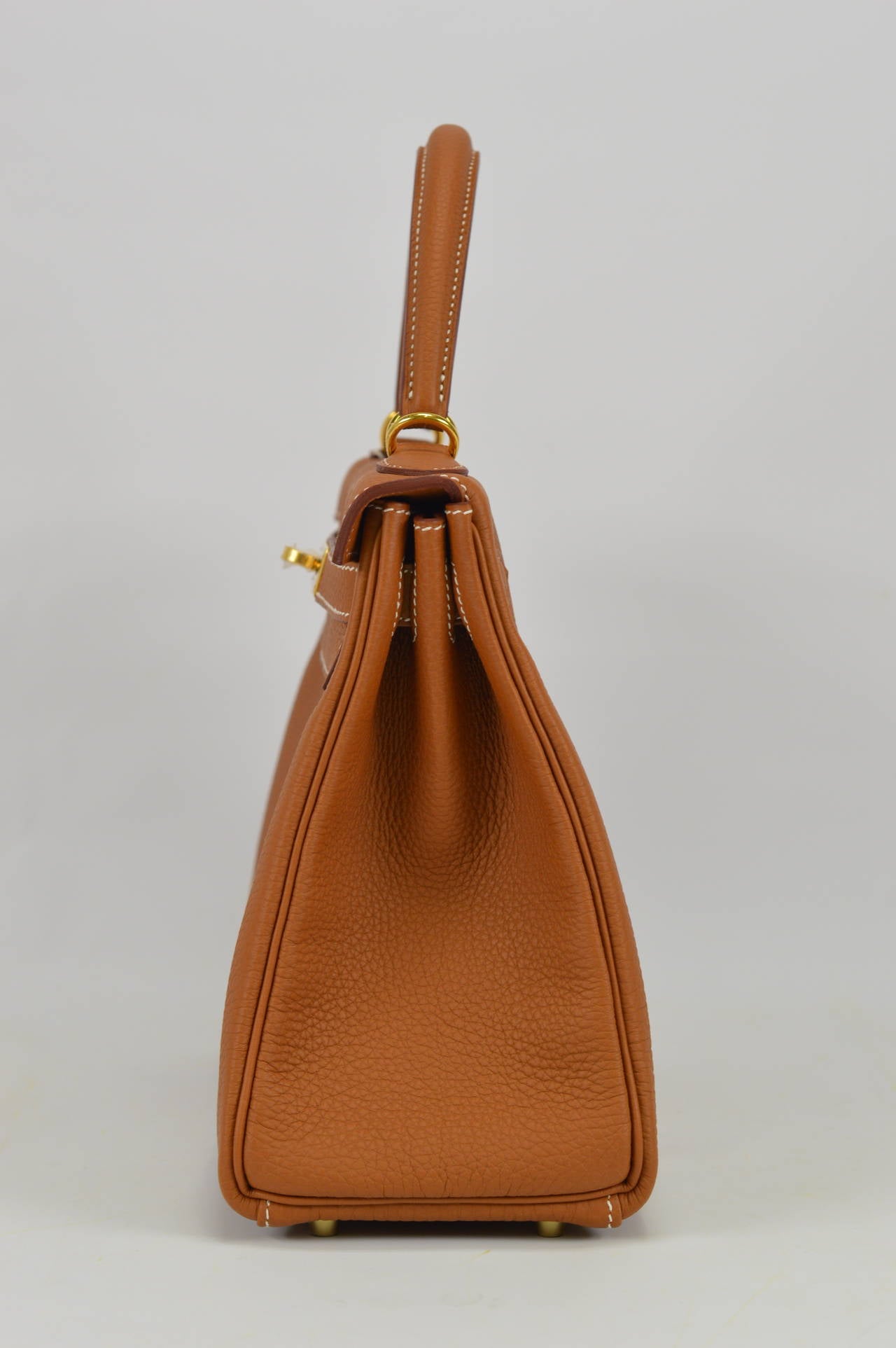 2014 Hermes Kelly Bag II Retourne  28cm Gold color Gold Hardware. In New Condition In Miami, FL