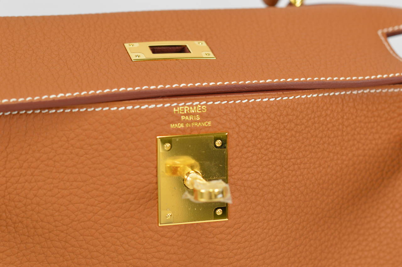 2014 Hermes Kelly Bag II Retourne  28cm Gold color Gold Hardware. 1