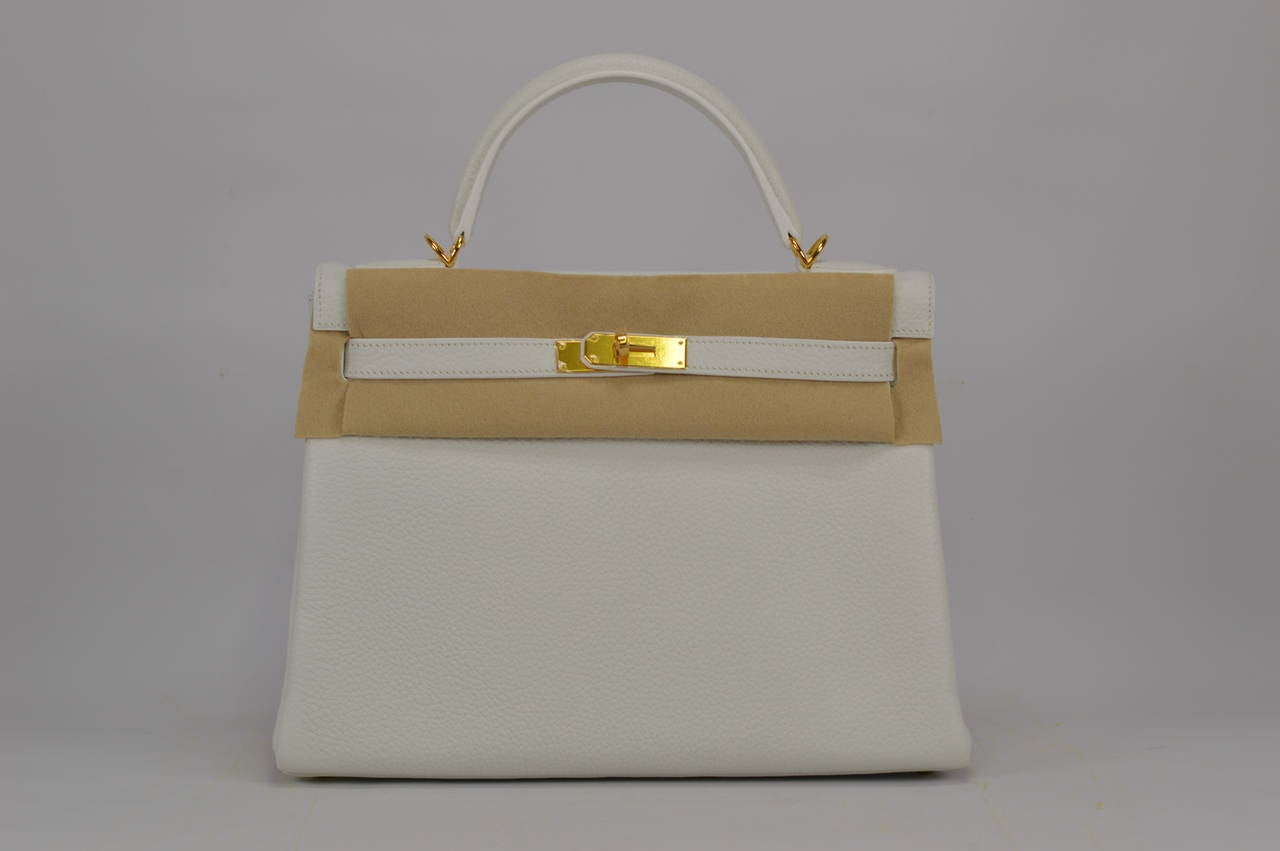 2014 Hermes Kelly Bag  32cm White color Gold Hardware. 6