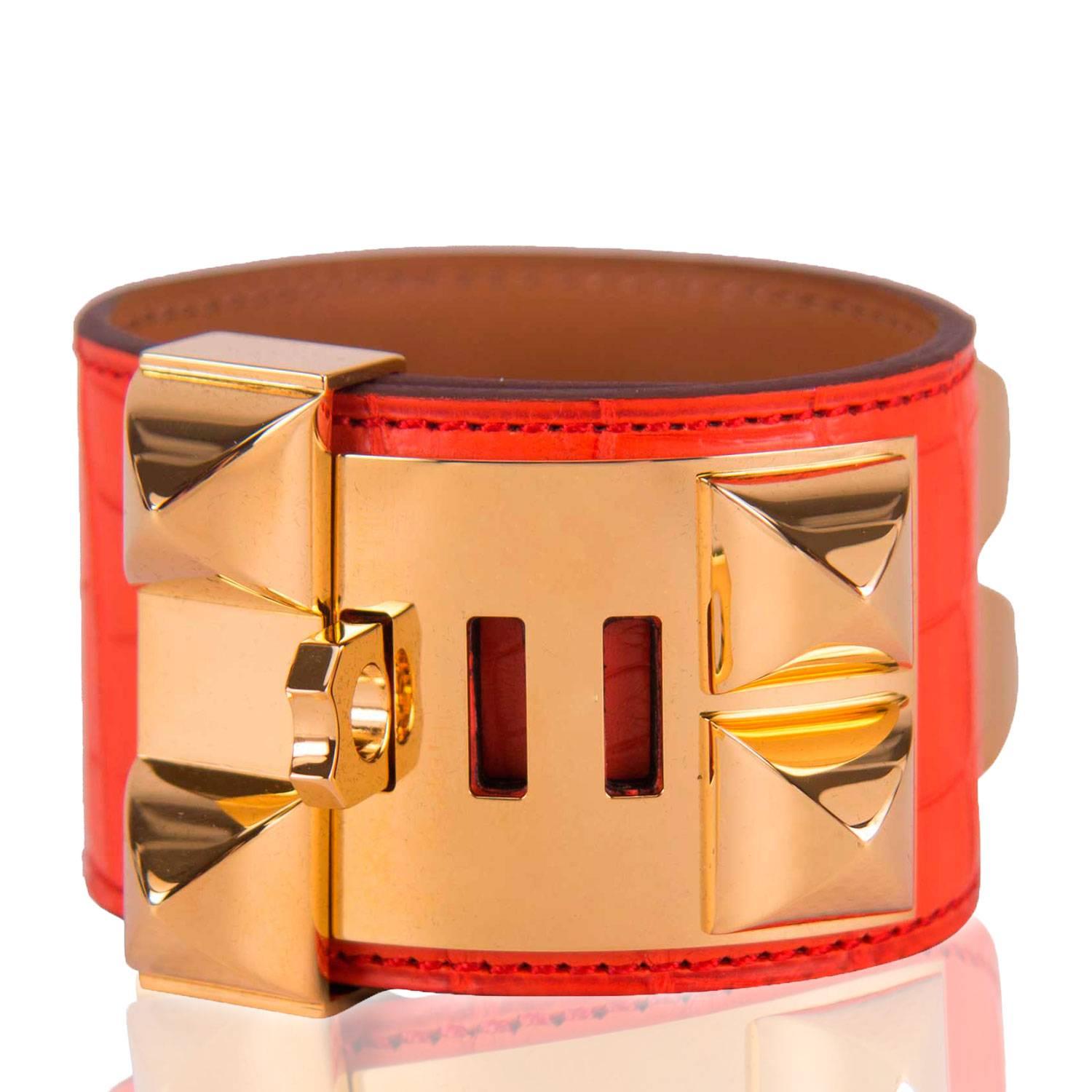 Hermes Bracelet Collier de Chien V2 Alligator Mississippiensis Orange Poppy Gold Hardware 2015.

Pre-owned and never used.

Bought it in Hermes store in 2015.

Size; S, Small.

Color; Orange Poppy.

Model; Collier de Chien