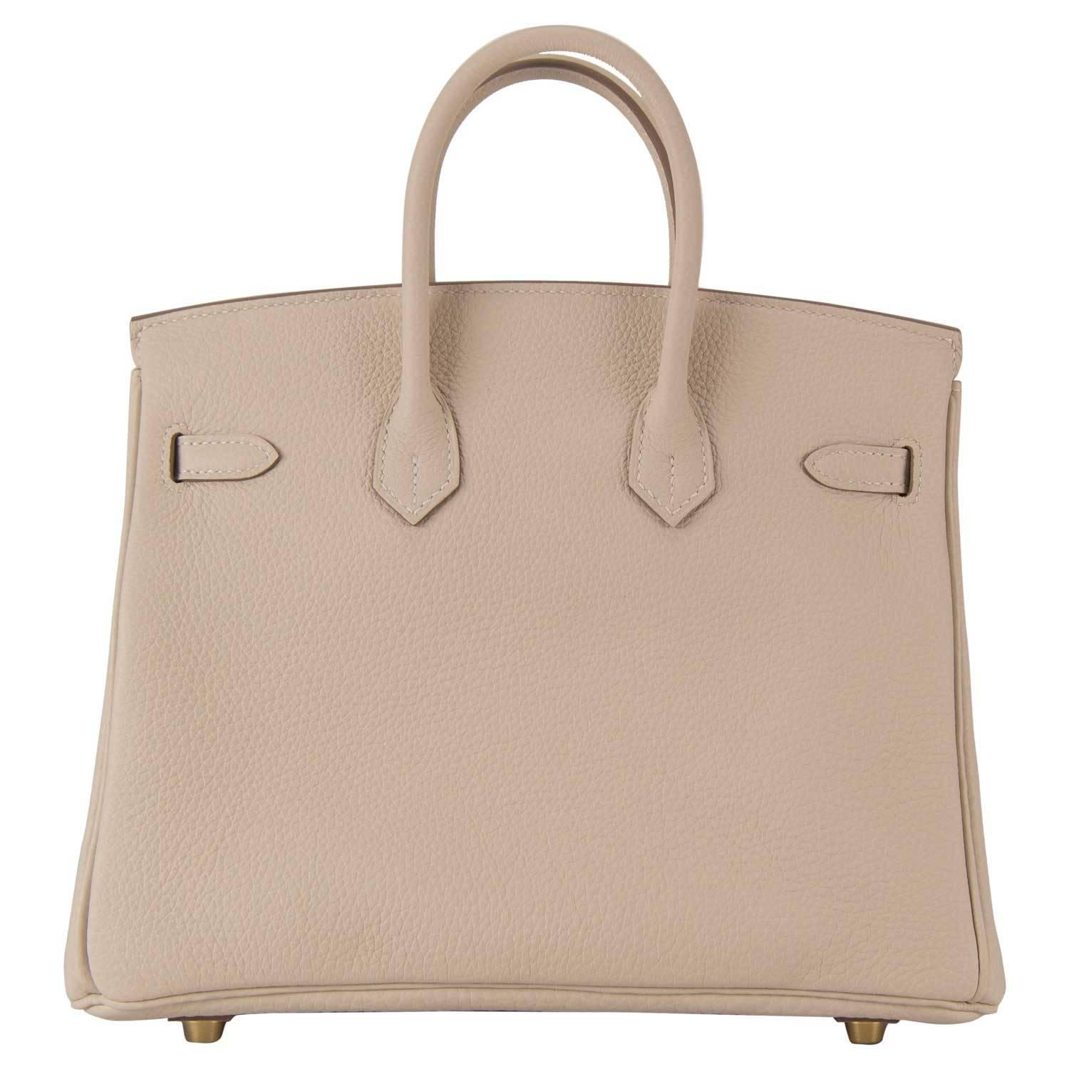 Hermes Handbag Birkin 25 Togo Craie Gold Hardware 2015. In New Condition In Miami, FL