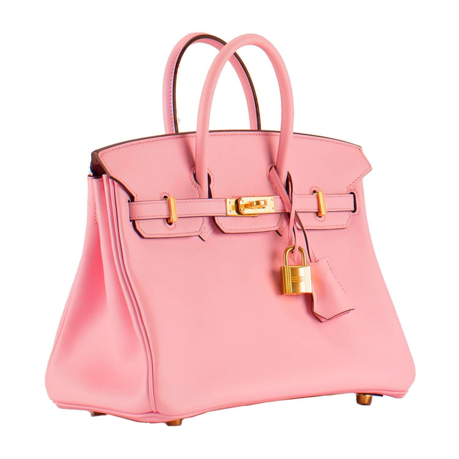 Hermes Handbag Birkin 25 Swift Pink Sakura Gold Hardware 2016.

Pre-owned and never used.

Bought it in Hermes store in 2016.

Composition: Leather.

Model: Birkin.

Size: 25cm width x 20cm height x 13cm length.

Color:Rose