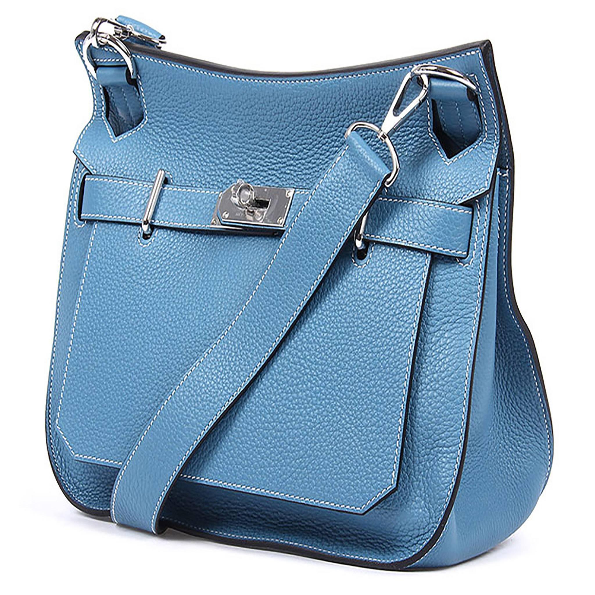 HERMES Jypsiere 28 T. Clemence Leather Blue Jean Color PHW

Pristine condition. Pre-owned and never used

Model: Jypsiere

Composition: T. Clemence

Color: 75 Blue Jean

Hardware: Palladium

Measures: 11.02 inch W x 9.44 H inch X 5.51 inch D / 28 cm