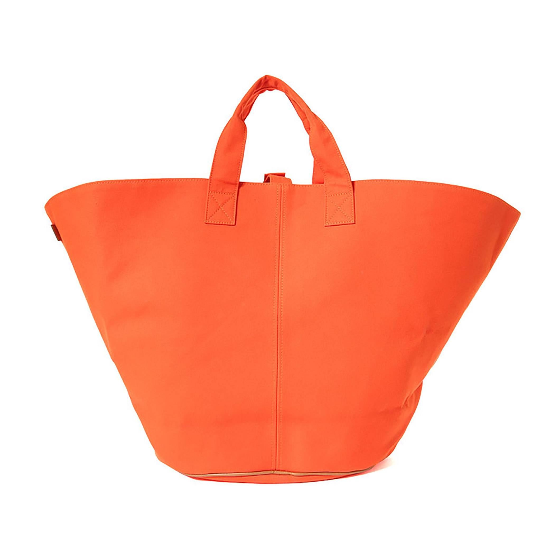 Hermes Canvas Shopping Bag Orange

Pristine condition. Pre-owned and never used

Model: Canvas

Color: Orange

Hardware: None

Measures: 21.25 x 6.69 x 12.20 inch / 54 x 17 x 31 cm

Details:

*Protective felt removed for purposes of photography