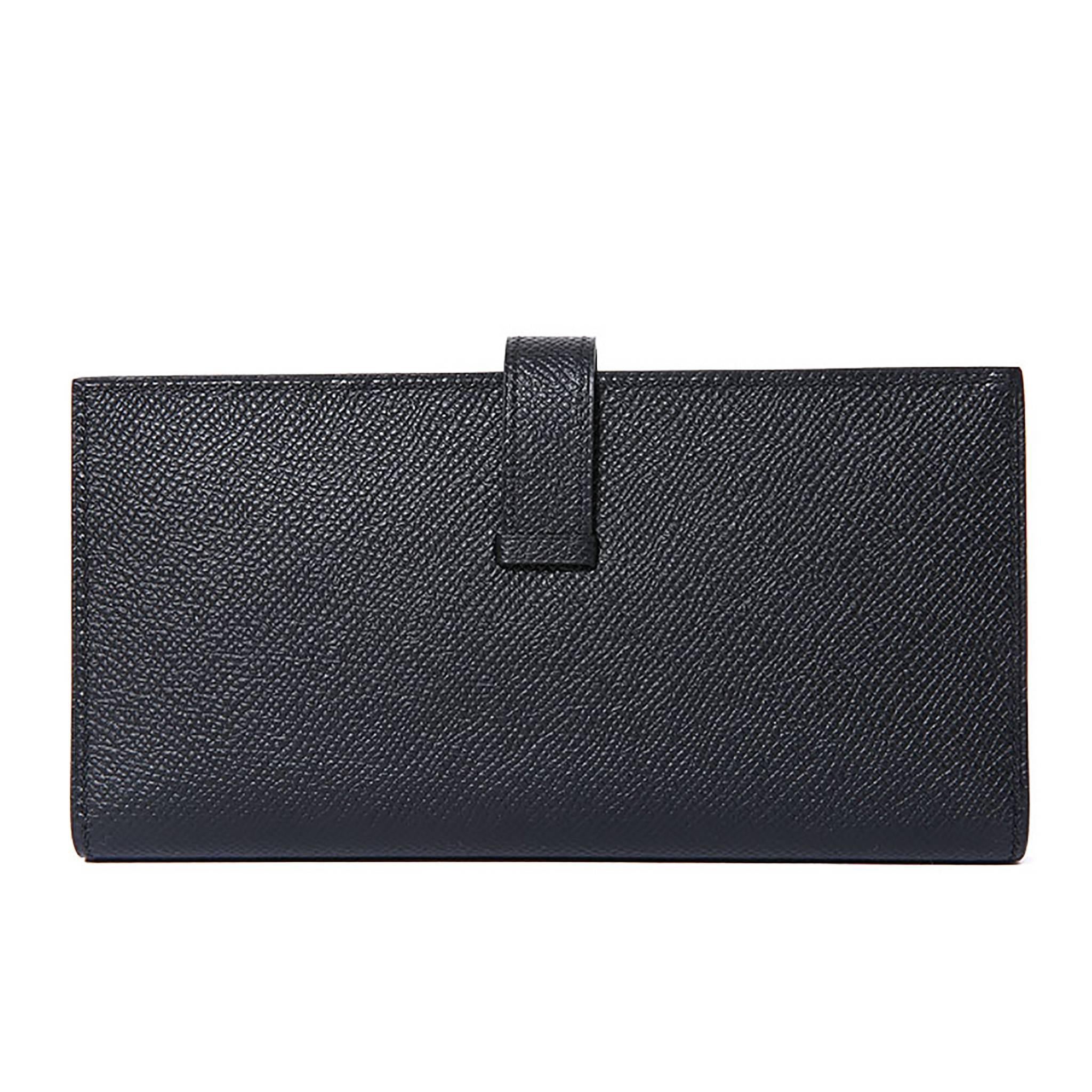 Hermes "Bearn" Wallet Epsom Leather 89 Black Color PHW

Pristine condition. Pre-owned and never used

Model: Bearn

Composition: Epsom

Color: 89 Black

Hardware: Palladium

Stamp: A

Measures: 6.88 H inch X 3.74 inch D / 17.5 cm H x 9.5